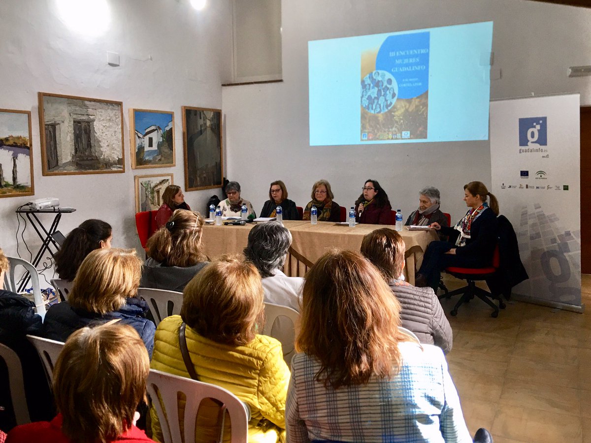 puntovuelaHS's tweet photo. Nuestra usuaria Rocio Botello participando en la mesa redonda del encuentro opinando sobre la evolución de la mujer en la sierra @RedGuadalinfo #EncuentroMujeresGuadalinfo #8Marzo https://t.co/TSdFbr7o0q