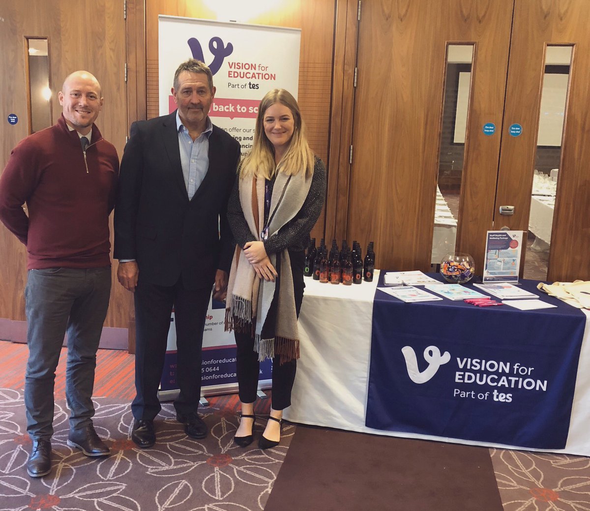 Great couple of days <a href="/RBEhotels/">RadissonBluEdwardian</a> for the #Hartlepool Leadership Conference. Lovely to meet some inspiring NLE’s and SLE’s from the region. Also go the chance to meet the legend that is Graham Gooch- what a lovely gent 🏏. <a href="/VisionForEd/">Vision for Education</a> #sponsorship #education #leadership