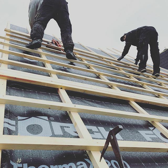block_holzbau's tweet photo. Beste #roofing https://t.co/RAe92cAQD7 https://t.co/EeKmIsnO1Q