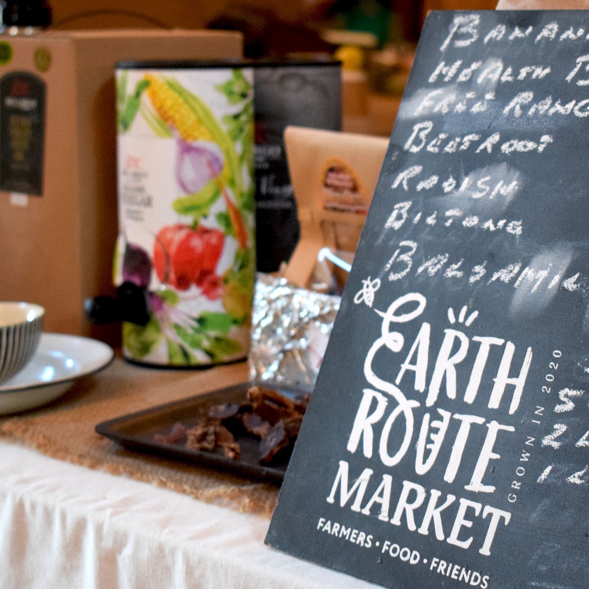 ExpNotties's tweet photo. We went to the Earth Route Market in #Notties recently and wrote about our experience. See what we thought of it on our website.

https://t.co/5Rg5uFen5p https://t.co/SjMRNvLjJ3
