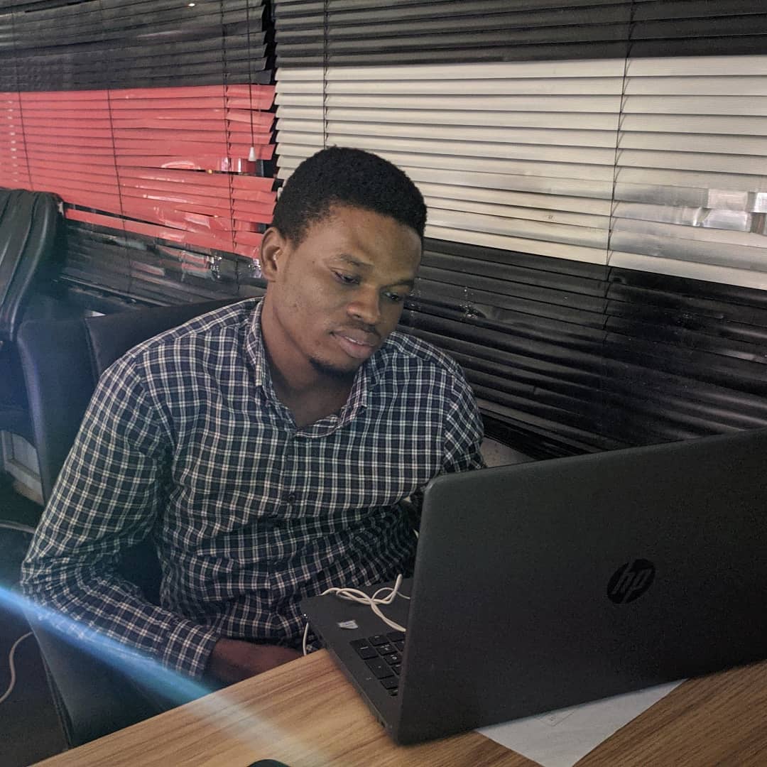fmd_academy's tweet photo. We offer comprehensive training on graphic design both individual classes, and group classes.

Before you decide to sign up for a graphic design class here is one important question you need to ask yourself: Why do i want to learn graphic design?#graphicdesigntraining #fmdacademy https://t.co/eYouPAGWs7