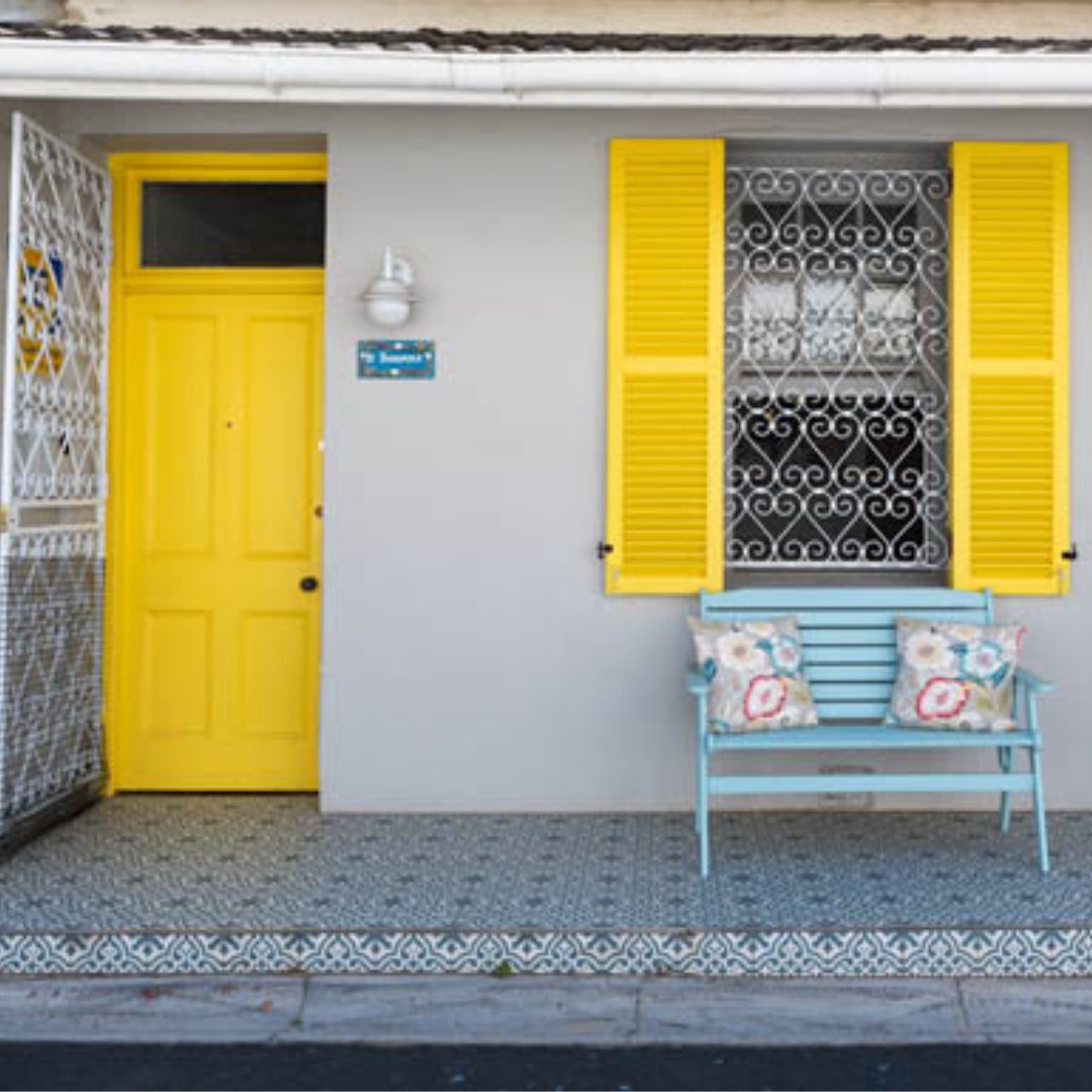 Come enjoy the last months of summer sun and fun at our beautiful Cape Town cottage.  A stones throw from the V&amp;A waterfront, close to beaches, restaurants &amp; all the sights Cape Town has to offer! To book visit: ow.ly/fxFR50yv9Oy
#Dunstone #SouthAfrica #CapeTown