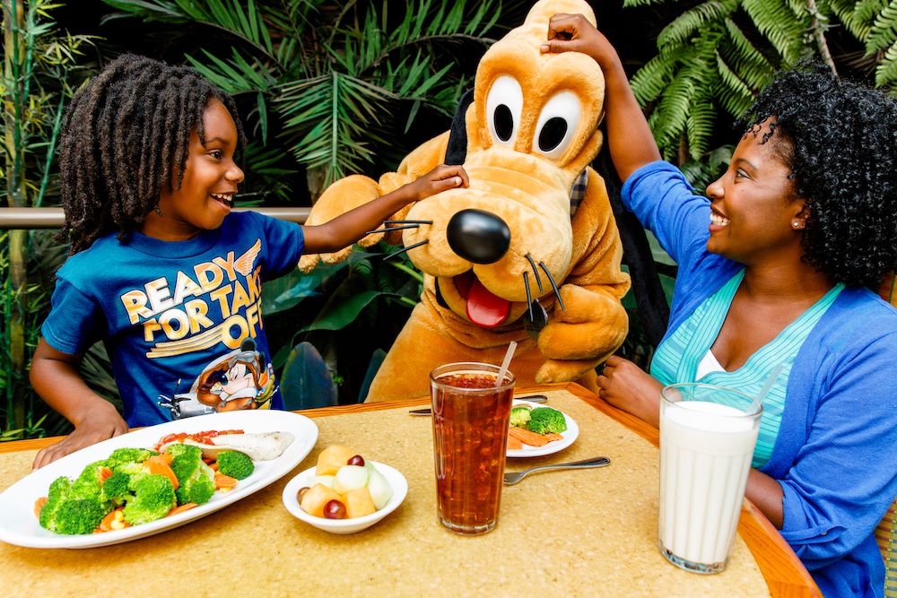 MouseMoxie's tweet photo. Disney Resort hotel guests can add a new Disney Dining Plan Plus to their Disney Travel Co. vacation package. Let @TripMoxie plan your next foodie adventure at Disney World!
#foodiefriday #Foodie #disney #disneyworld #wdw #disneydining #Travel #vacation  #tripmoxie #mousemoxie https://t.co/ia2G1oCMAC
