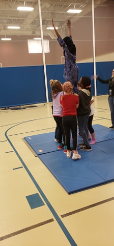 McMahonTigers's tweet photo. Today was our first Friday session of Tiger's P.R.I.D.E!

Fourth graders started their day by making jewelry, played hockey, did some needle felting, learned some cheering, getting outdoors, doing yoga, hand drumming and more.

Who wishes this was around when we were in school? https://t.co/OrfQtGXLBB