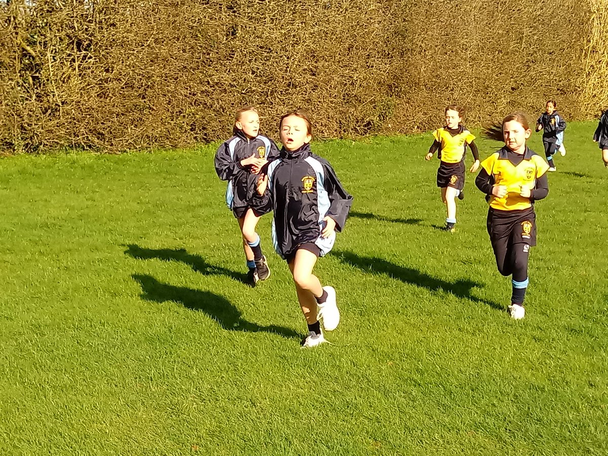 SVPS_News's tweet image. At last! Some sunshine. Nothing better for some cross country!
#ActiveJourney