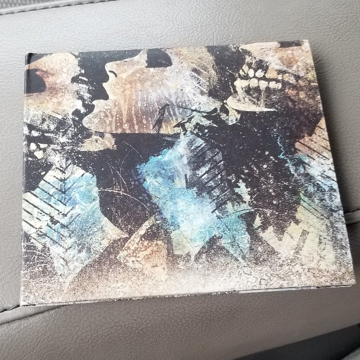 EpitomeOfStupi2's tweet photo. #clintessential this week is some f*cking @Convergecult. Been pummeling my ear drums with em this week and no end in sight. Crank it and bring on the weekend. #podcast links: https://t.co/vS4baWJcJ5
#eostupidity #converge https://t.co/n8HH9yMS2Y