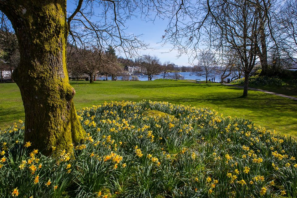 RothayGarden's tweet photo. The landscape we know and love so well, starts to come alive during Spring... There's plenty to do in the Lake District, just pop on your adventure shoes.

Read here >> https://t.co/tcmQeccSRZ https://t.co/UZsCxldarP