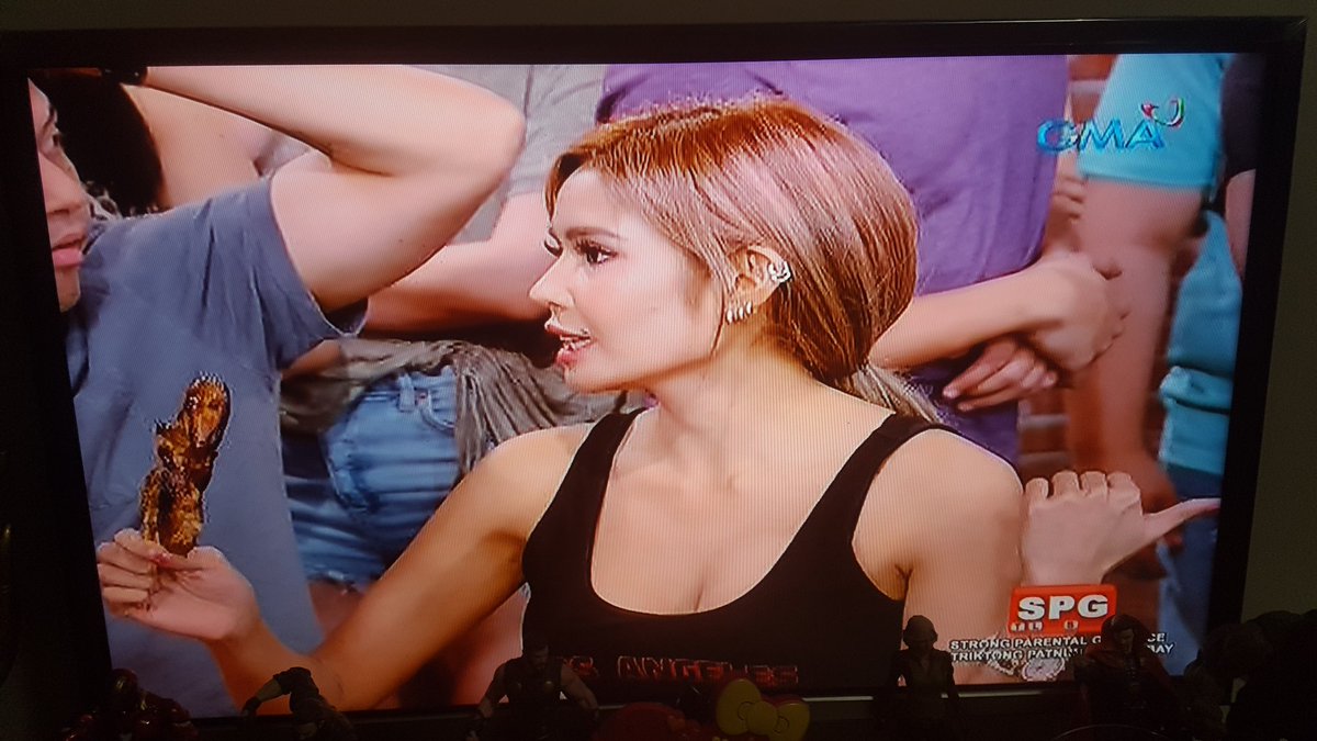 RockyBrillo's tweet photo. Myrtle is in the house! 😀 #MYRTLEAtBubbleGang @ArtistCenter @gmanetwork @BubbleGangGMA https://t.co/0prTVPHDqY