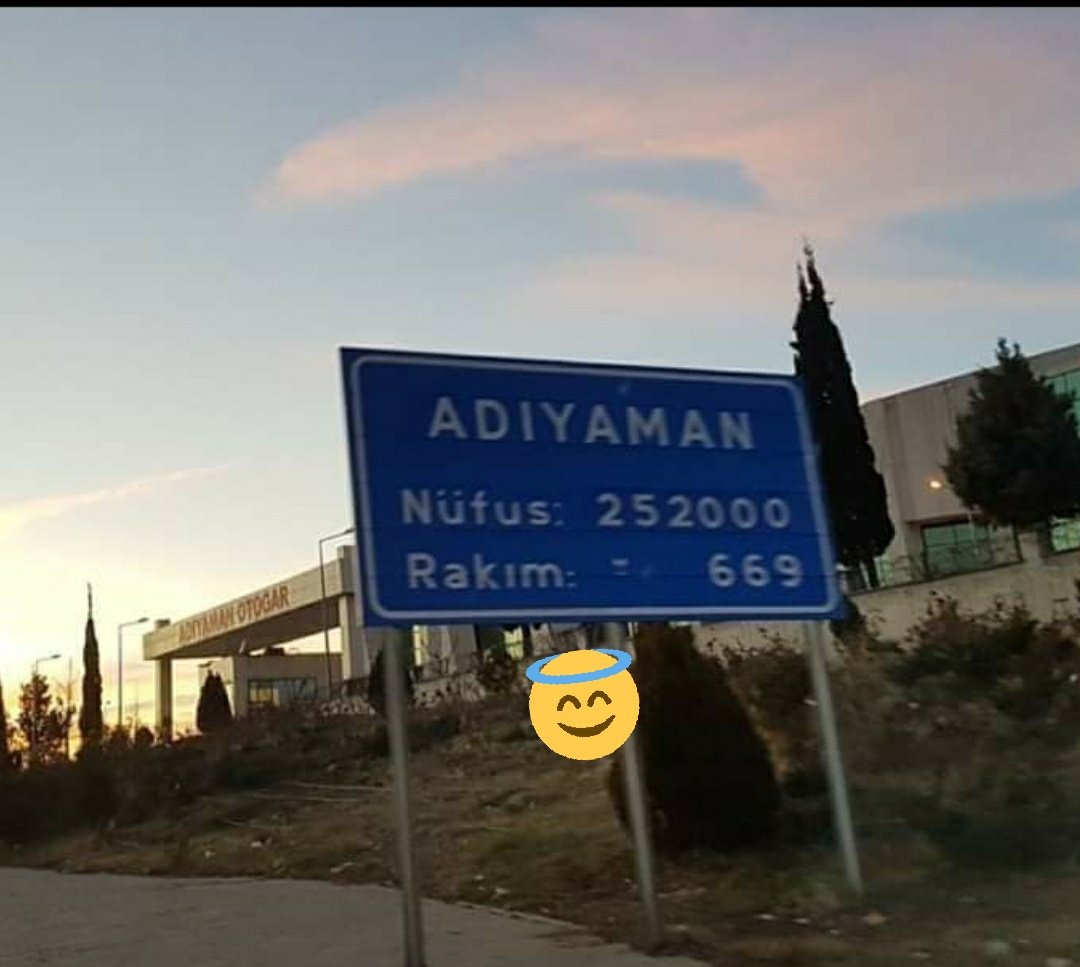 Bir Adıyaman'a bir de içindeki Adıyamanlı'ya vurgunum.