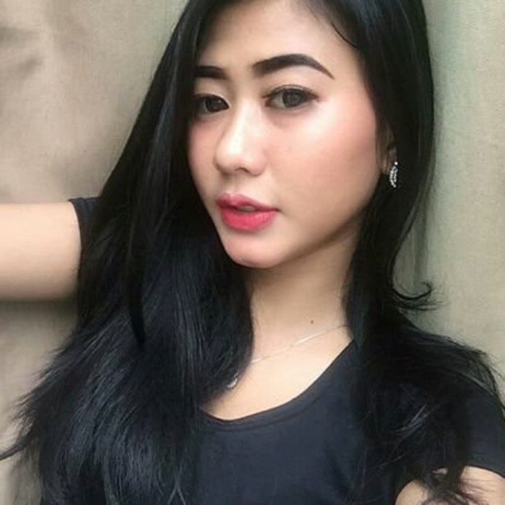 michmic68893264's tweet photo. Okay guys, want more of this beauty ?
30 RT for bra
50 RT for boobs
75 RT for her nudes ! https://t.co/O0Buqt7CVX