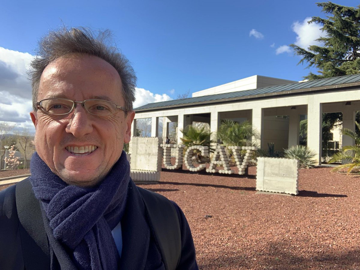 AnalizaCalidadM's tweet photo. Estamos en Ávila, en la Facultad de Católica de Santa Teresa de Jesús de Ávila @UCAVILA_, donde nuestro Director General Luis Maria Gallego imparte la asignatura de Toxicologia y Salud Pública del Máster en Biotecnología.
#toxicos #quimicos #microbiologicos #fisicos
@LuisMGallego https://t.co/3XTcykL5gH