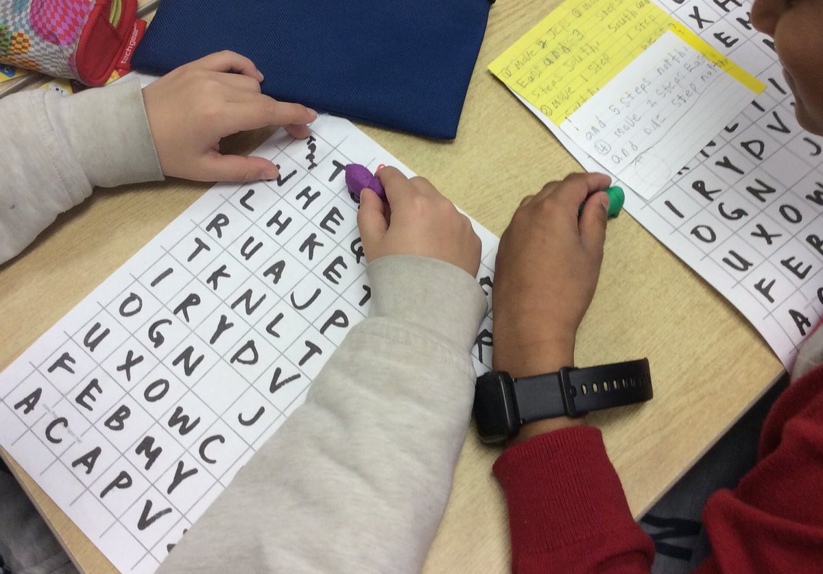 Ms_CatherineLee's tweet photo. Gr. 2/3s giving and following instructions to solve their “secret words” using positional vocab #yrdsbmath #play @faircloughps https://t.co/KWOeJSiGDn