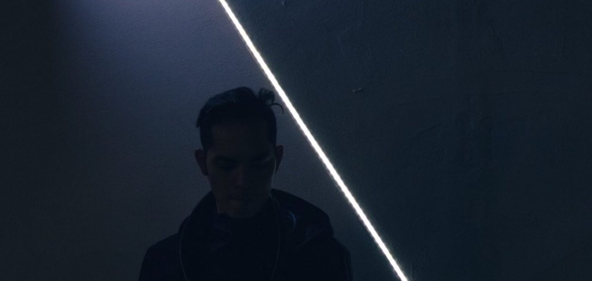 ♪♪  —- Ace Shanghai-based Taiwanese Artist, Tzusing • Axis of Revision (A Name Out Of Place Collected @Lies_News, Feb 2019) youtube.com/watch?v=Wl3u9P… 4 Floors of Whores youtube.com/watch?v=rUITFK…