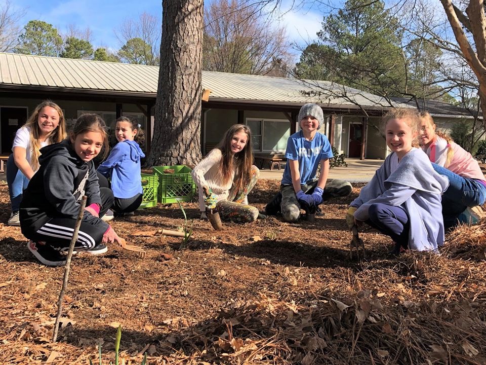 High Meadows School on Twitter "A group of 4/5 students planted