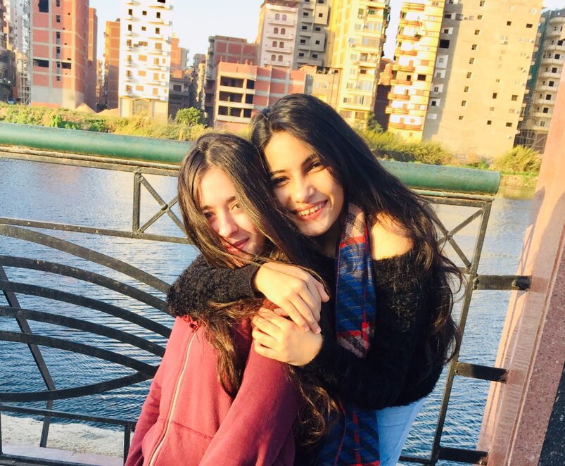 saraatarrek's tweet photo. 👭🔐 https://t.co/FgCdR7h8mH