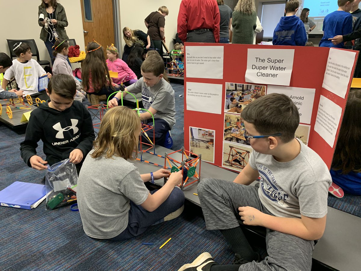 B3mcq's tweet photo. Making lots of progress. Judges are starting to check in and ask some questions. About 80 minutes left before building time ends and presentations begin! @mdoherty314 @ChurchvilleElem @CouncilRockSD @BucksIU22 @BucksIUSTEAM https://t.co/cPNI6DovsV
