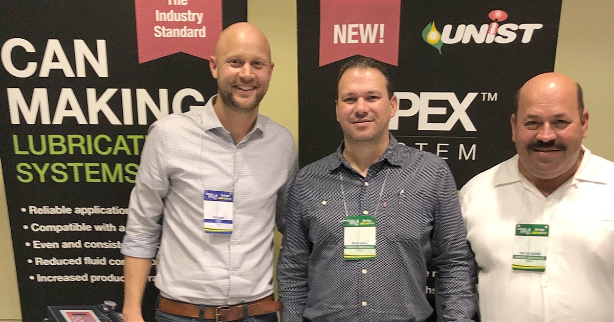 unistinc's tweet photo. Mark Cooper from Unist at Latamcan in Sau Paulo speaking with customers from Envases Universales. #latamcan #cansystems #unirollers2 #canmaking #unistinc
Learn more: https://t.co/vMJwcatHDo https://t.co/Zr7Mu2Zijh