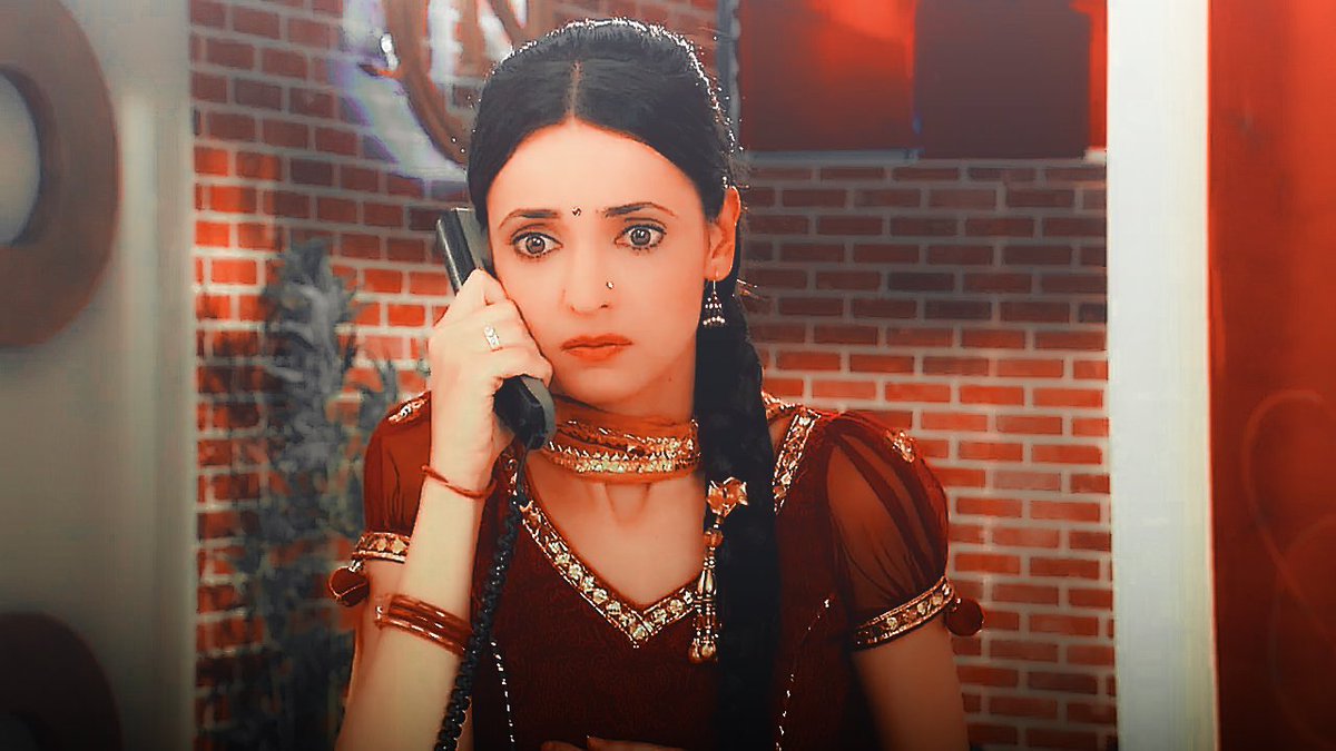 Episode 13K - "Waise Aapki awaaj kaafi jaani pehchaani si lag rahi Hai" A - "Bakwaas band Karo Aur lavanya ko bulav" #Arshi  #RabbaVe  #IPKKND #SanayaIrani  #BarunSobti