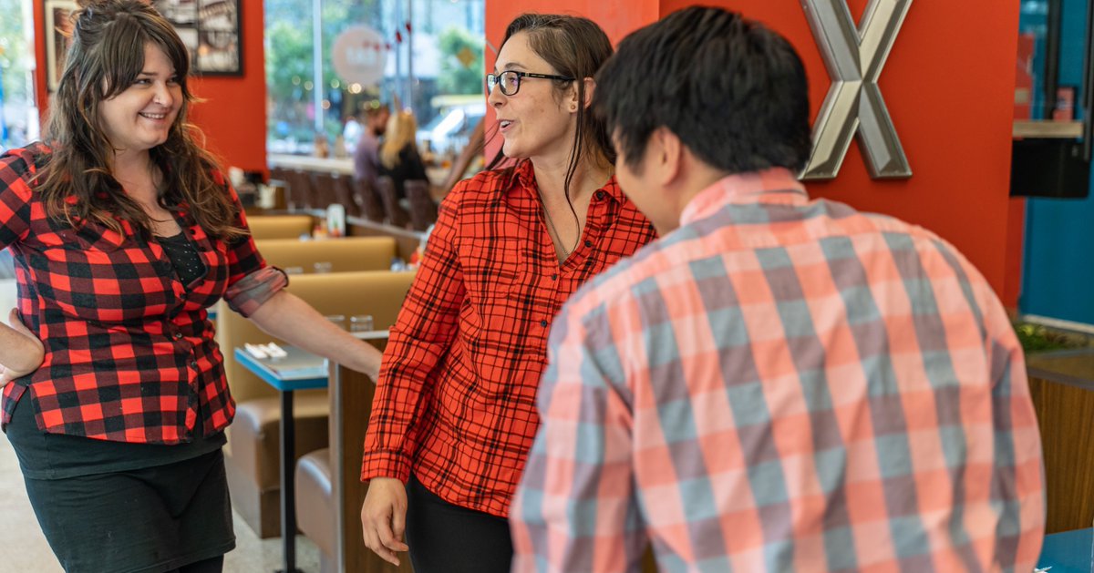 TheOriginalPDX's tweet photo. Come in today to join our wonderful staff in Red Flannel Fridays! Wear your red flannel and get a free mini shake. #ogpdx #minishake #redflannelfriday #milkshake https://t.co/GQGGv7OFiH