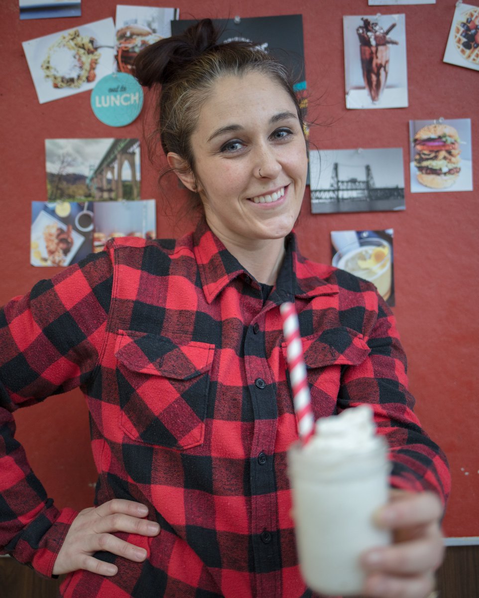 TheOriginalPDX's tweet photo. Come in today to join our wonderful staff in Red Flannel Fridays! Wear your red flannel and get a free mini shake. #ogpdx #minishake #redflannelfriday #milkshake https://t.co/GQGGv7OFiH