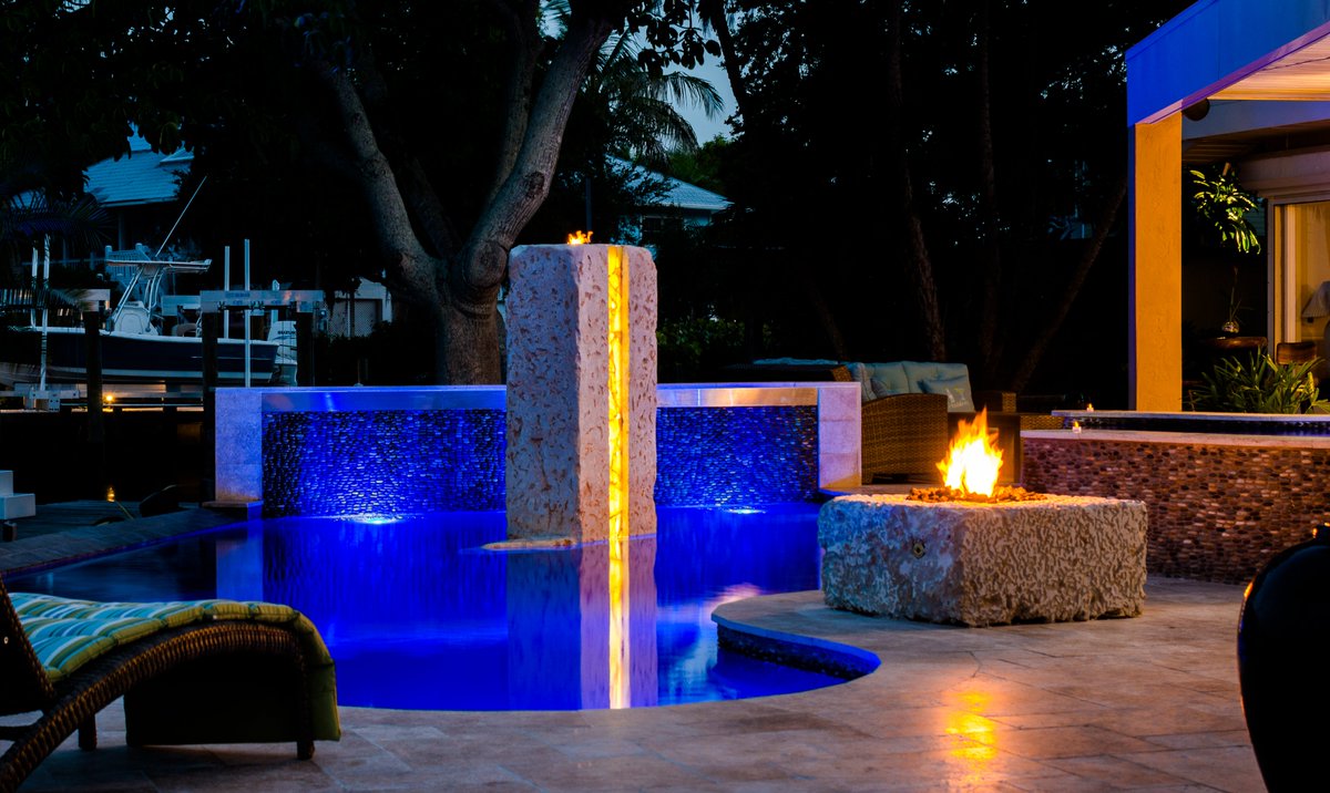 HeathAJordan's tweet photo. #RT @lucaslagoons: Our pools shine bright at night. We create a jaw-dropping environment of recreation and relaxation that is 100% customized and unique to every client!
Are ready for your #ultimatebackyard ?
Visit https://t.co/mh0hmhTWg8
#insanepool… https://t.co/jAXlXu9hZA