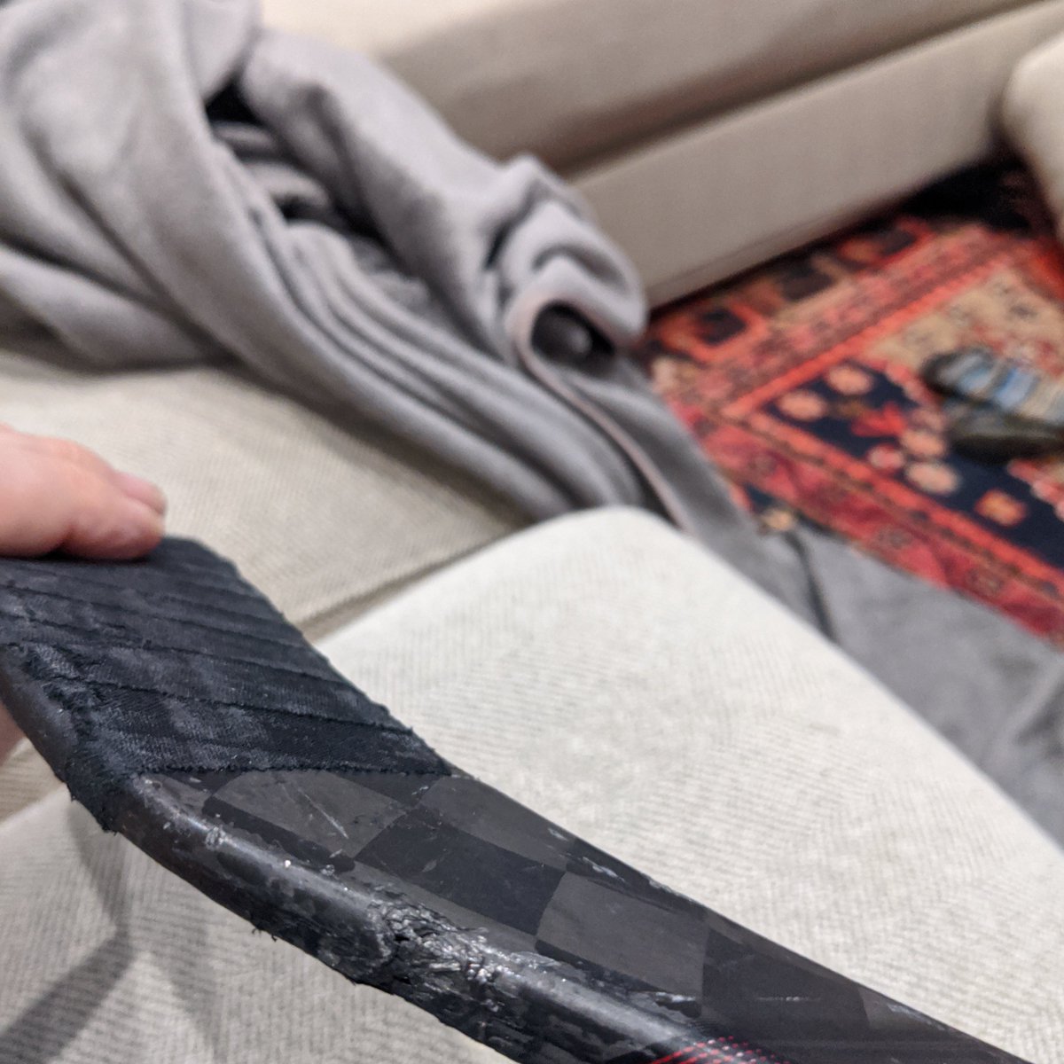 EdwardKulperger's tweet photo. @CCMHockey come on, an 85 pound 11 year old breaks a $ 225  in ~45 days and you push your 30 day warranty? why 30 days? #flaw #standbehindyourproduct #buyerbeware @GTHLHockey @HockeyCanada https://t.co/OmdLe00U5e