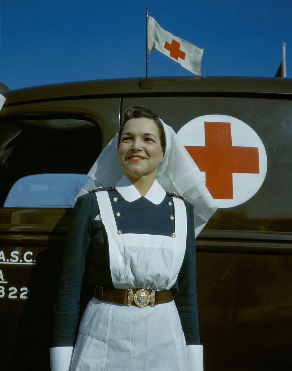 mike_bechthold's tweet photo. I don't have a name for this Canadian nursing sister, but she was a favourite subject being photographed on numerous occasions.
#Twitterstorians do your thing and tell me who she is!
#WomensHistoryMonth #originalcolour #SWW #nurses
LAC MIKAN 4232427, 4232881, 4232883, 4232429) https://t.co/aSTVlN0mck