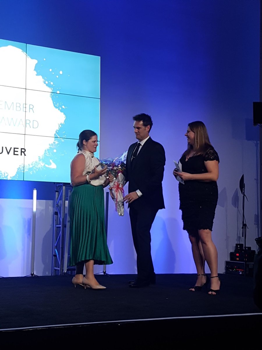 SpeakersDotCa's tweet image. Congratulations to our very own @TamiAdams25 who won @MPIToronto's Supplier Member of the Year award! So happy we could celebrate with her last night at the #mpiawardsgala. #mpito