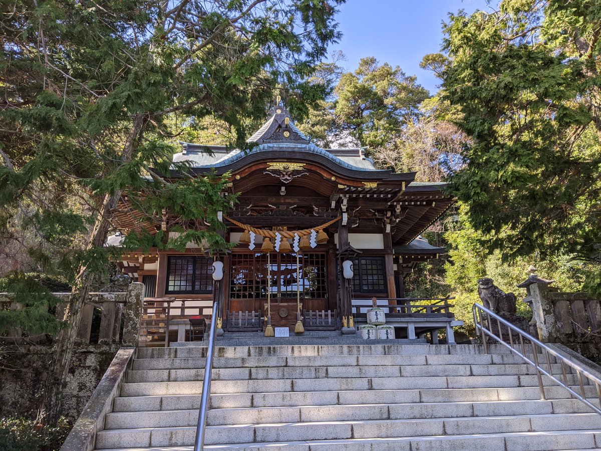 井上たかお 静岡県下田市 下田八幡神社 下田の鎮守様 立派な神門があり 古い仁王像があります 御朱印はあるみたいですが 今日は対応できないとの貼り紙が 下田八幡神社 下田市