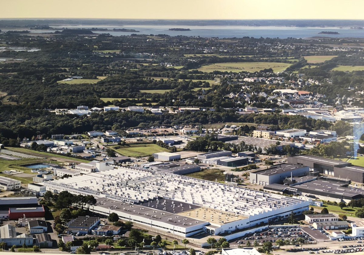 [VERDIR] 🌱 Aujourd’hui, nous nous engageons pour le développement de l’#hydrogène vert du territoire breton aux côtés de <a href="/MorbihanEnergie/">Morbihan Energies</a> et du site <a href="/Michelin/">Michelin</a> à Vannes ! À dérouler ⤵️ #TransitionZéroCarbone