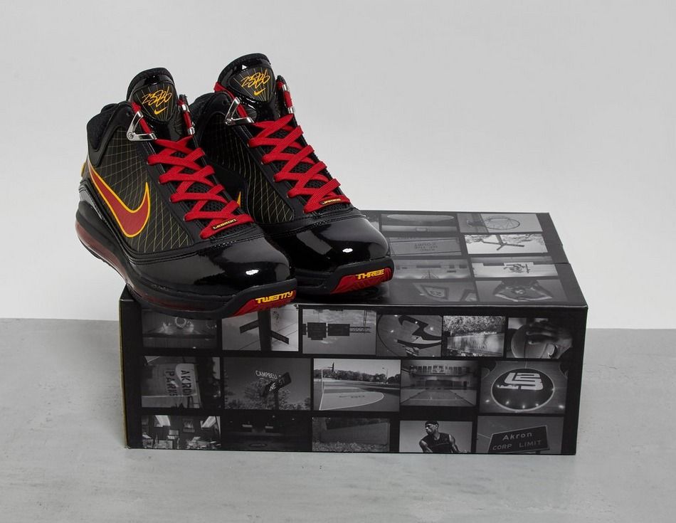 cart. Nike LeBron 