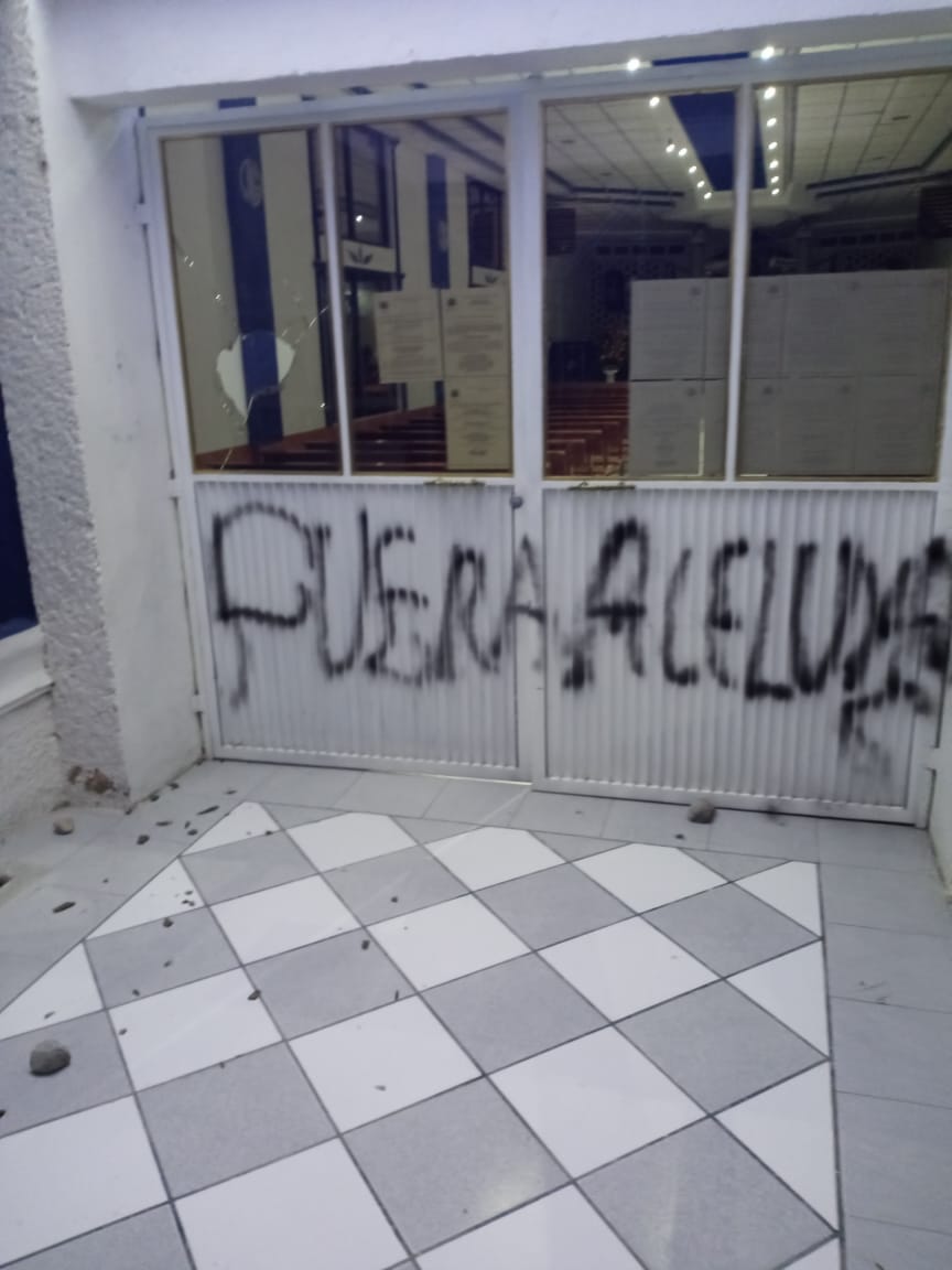 ChavezHiram's tweet photo. San Marcos Tlacoyalco, Puebla, Mx.

Muchas gracias Sr. Presidente, agradecemos su valioso apoyo para que los fieles de la @iglesialldm sigan siendo agredidos. 👏👏👏

@lopezobrador_ @SNietoCastillo

@CNDH @CONAPRED https://t.co/y2lM1b4AOG