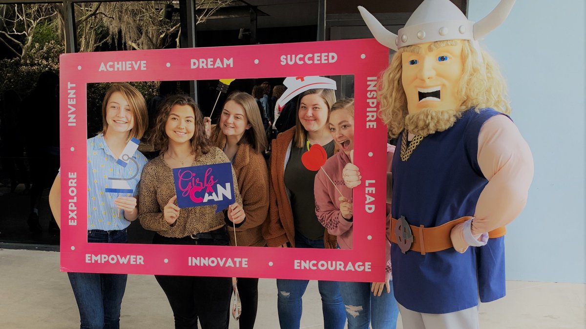 PutnamSchoolsFL's tweet photo. More than 250 young women are ready to hear powerful messages of encouragement this morning at the annual Girls Can event held at SJRSC. Local community and business leaders are committed to "empowering girls to take charge of their future".

#ProudtobePCSD #GirlsCan #SJRSC https://t.co/1wykHSZxq5