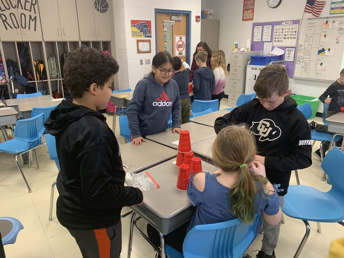 MattFreund3's tweet photo. Ashley from McHenry High School came in today to do some teamwork activities with us! https://t.co/oXUkaO3zDz
