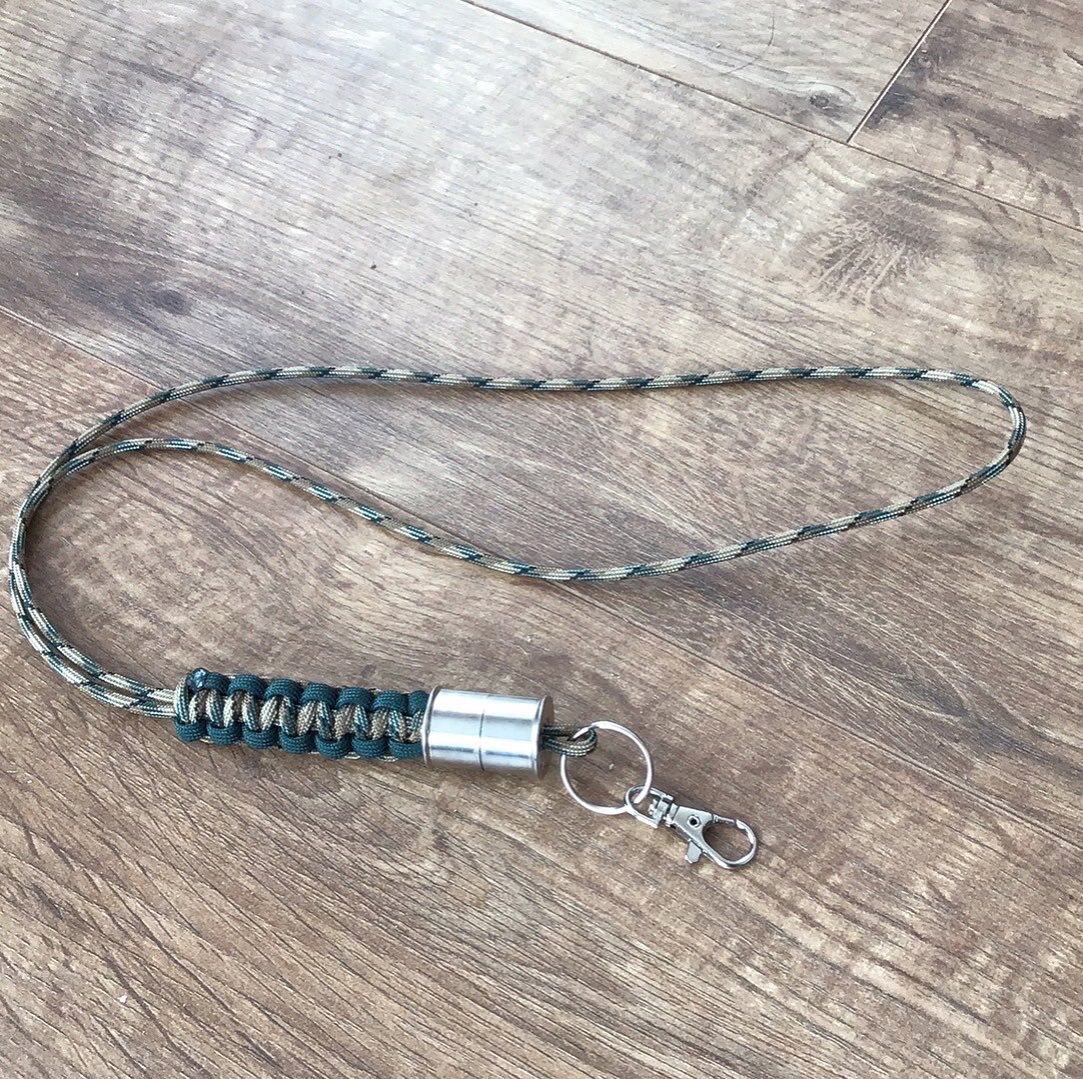 lauderleads's tweet photo. Another order complete. Love the colour combo chosen by the customer, @Fiocchiuk Fiocchi cartridge chosen #lanyard #gundog #whistle #fieldsport #gundogtraining https://t.co/EPgCpnCUfZ