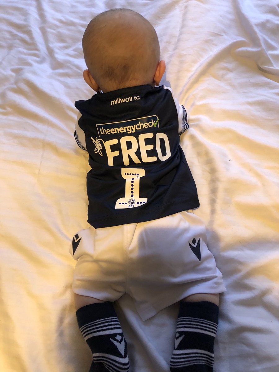 Champ_Ash's tweet photo. @MillwallFC Fred wants to know he is well rested and ready for the playoffs #squadgoals 😍 https://t.co/8bLlvjNF3N