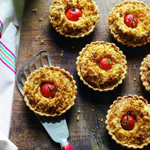 gbf_mag's tweet photo. From creamy chicken and leek to Asian-spiced salmon, we’ve got a pie to suit everyone this #BritishPieWeek2020 https://t.co/FCFkXvurbO https://t.co/i08vRNg7Mk