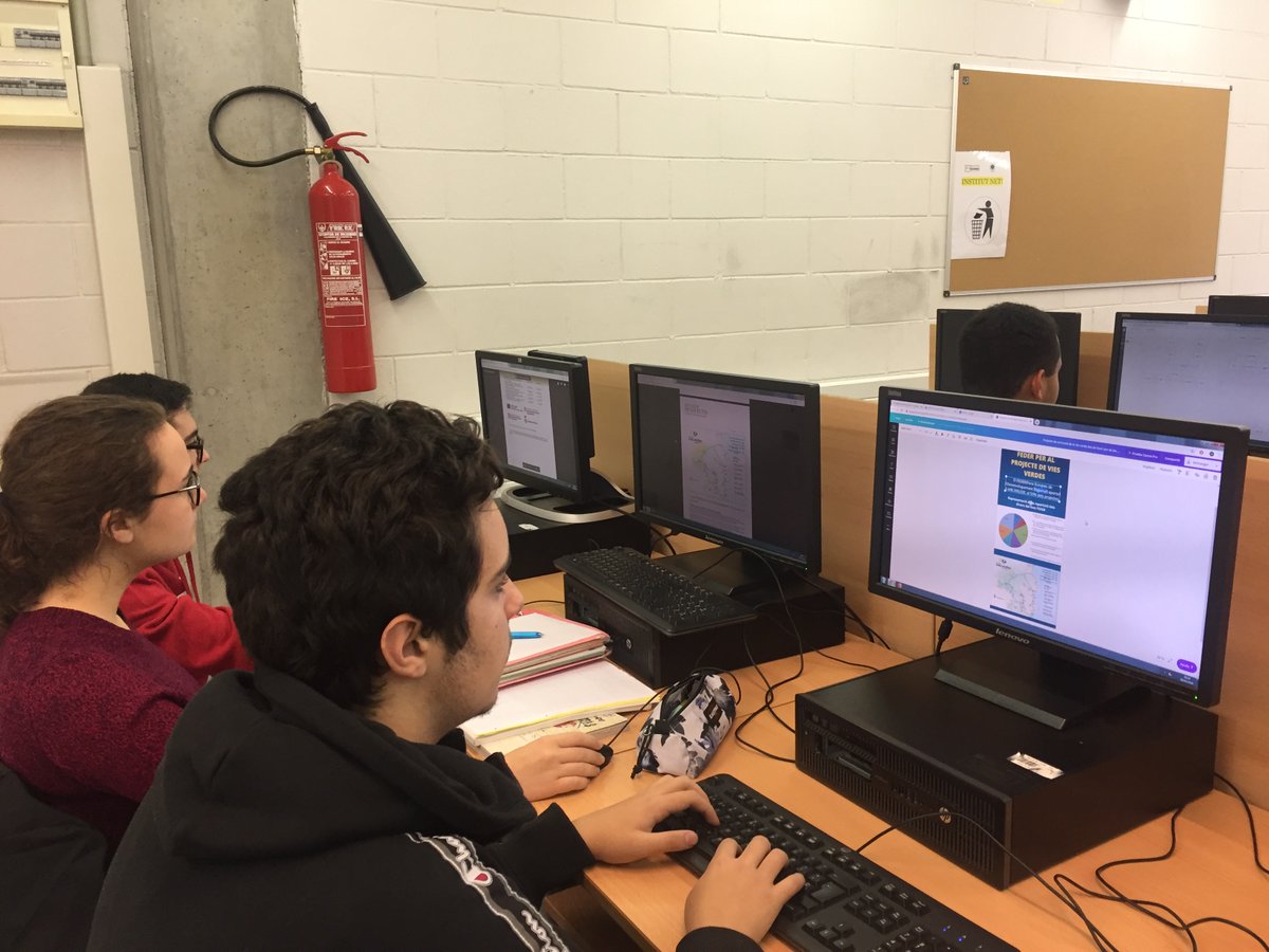 Treballant en equip! #asoceu #asoc1920 <a href="/ascuoladioc/">A Scuola di OpenCoesione</a>