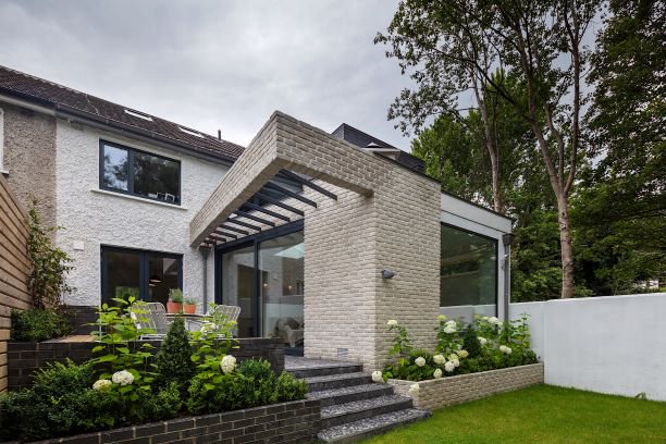 BrennanFurlong's tweet photo. Check out one of our recently completed projects located in Chapelizod.
You can find more projects on our website.
https://t.co/HY2qR63Wmt
#Extensionenvy #Dublinviews #designenvy #architectsdublin #dontmoveimprove #architectsnorthdublin #designinspiration #Architectsnorthdublin https://t.co/ogHsskK1XT