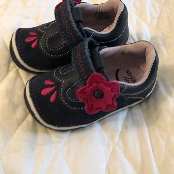 nishah821's tweet photo. So good I had to share! Check out all the items I'm loving on @Poshmarkapp #poshmark #fashion #style #shopmycloset #pediped #striderite #janieandjack: https://t.co/cu2SGvU6Kq https://t.co/7u6O8Q9kml