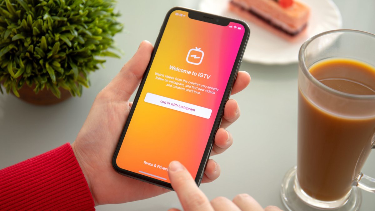 SocialHootz's tweet photo. What You Need to Know About Instagram Shopping and IGTV Monetization in 2020 https://t.co/xyDfuoNsDw #socialmedia https://t.co/DGi17bO4Yc