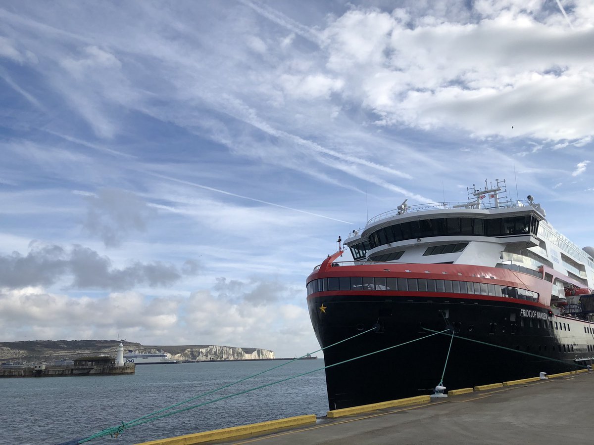 Ant71's tweet photo. Very proud to welcome our beautiful #Hybrid #Expedition ship to #UK #Kent #Dover before she’s goes exploring the world. #MSFridtjofNansen #Hurtigruten @HurtigrutenUK #WorldLeaders https://t.co/ErbYkjyebW