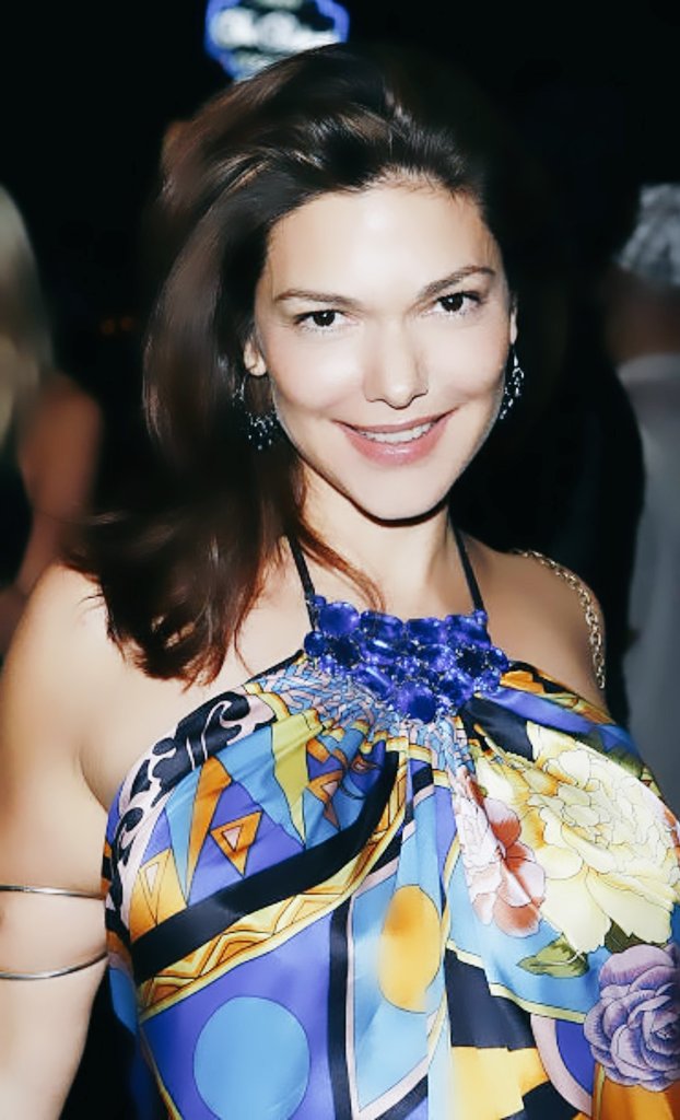 laura_elena_usa's tweet photo. "A dream becomes a goal when action is taken toward its achievement" .. @ElenaHarring .. #DreamComeTrue #AchievingGoals
#lauraharring #lauraswisdom #bobennett #inspiration #achievers #dreams #positiveenergy #prettyheart #happyhearts #goals #conscious #happy #cherisheverymoment https://t.co/mJiAgPbEaM