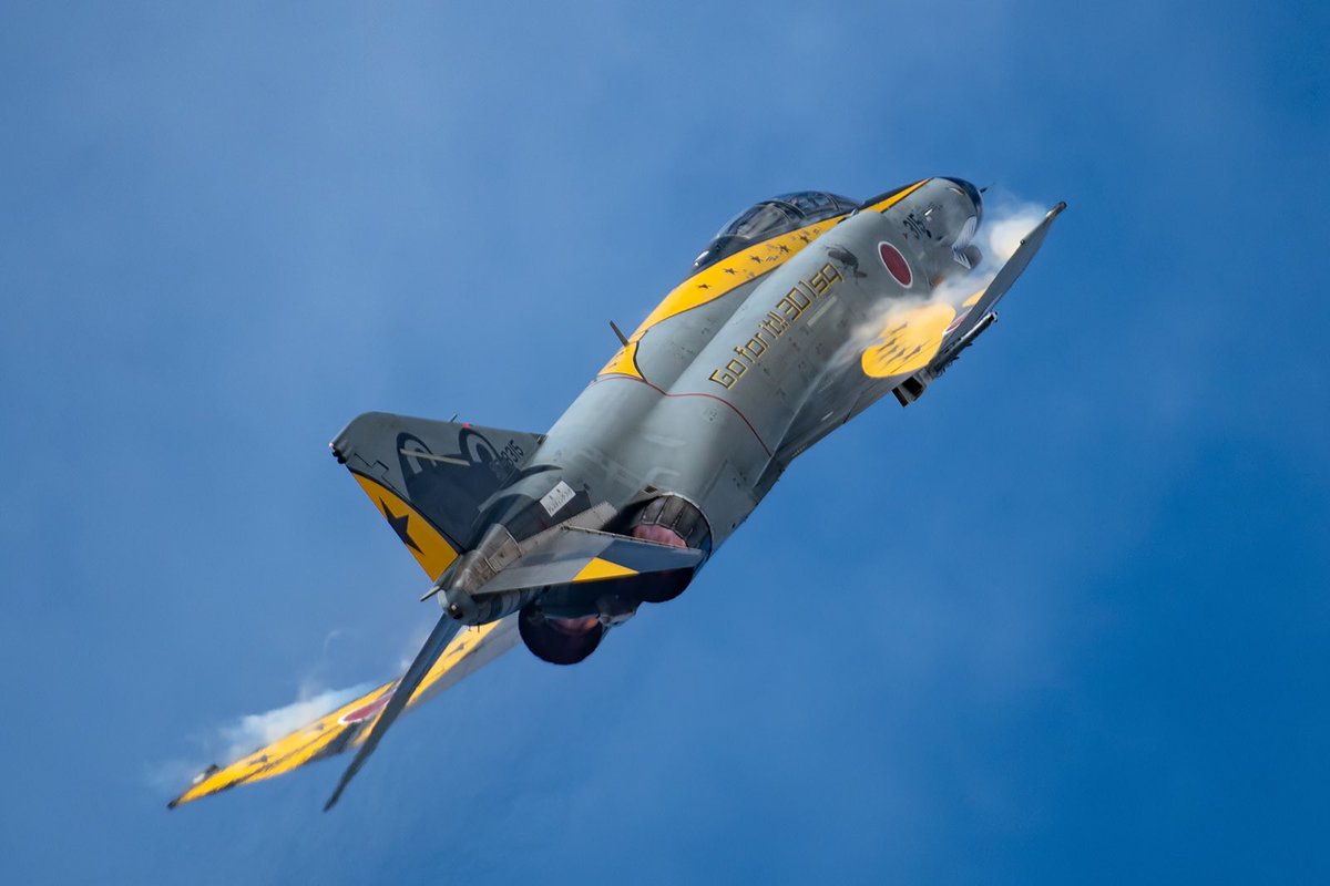 AeroResource's tweet photo. Well #PhantomFriday snuck up on us quick didn’t it?! How about some lovely 301 Hikotai yellow #phrog #phantom goodness? #phantomphriday #F4Friday #F4 #RJAH https://t.co/zDPWXrNqKO