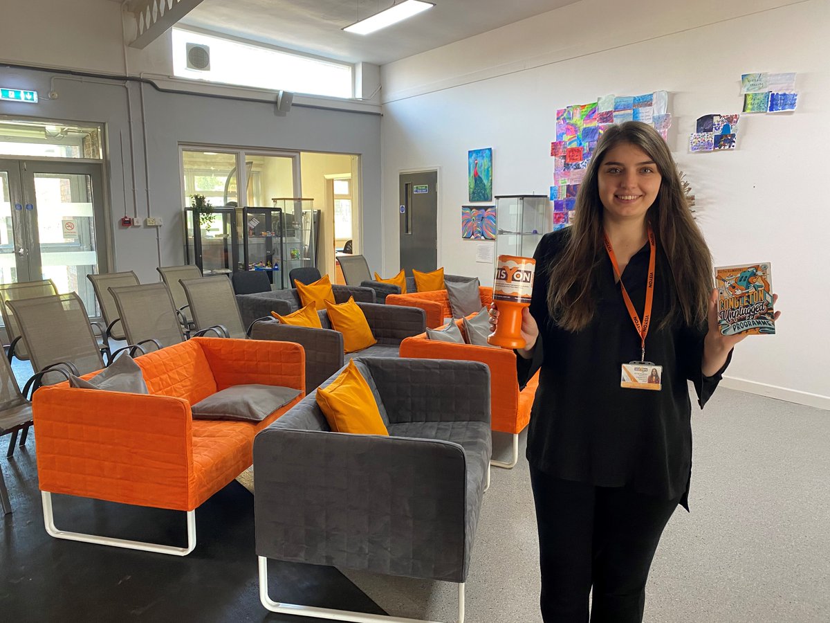 Visyonltd's tweet photo. Emma has been preparing for the #BeartownUkes performance as part of #CongletonUnplugged all day! Nearly time for a coffee and a chill while they play!🙌🧡
#Music #Talent #Congleton #Ukelele https://t.co/aK6774kq81