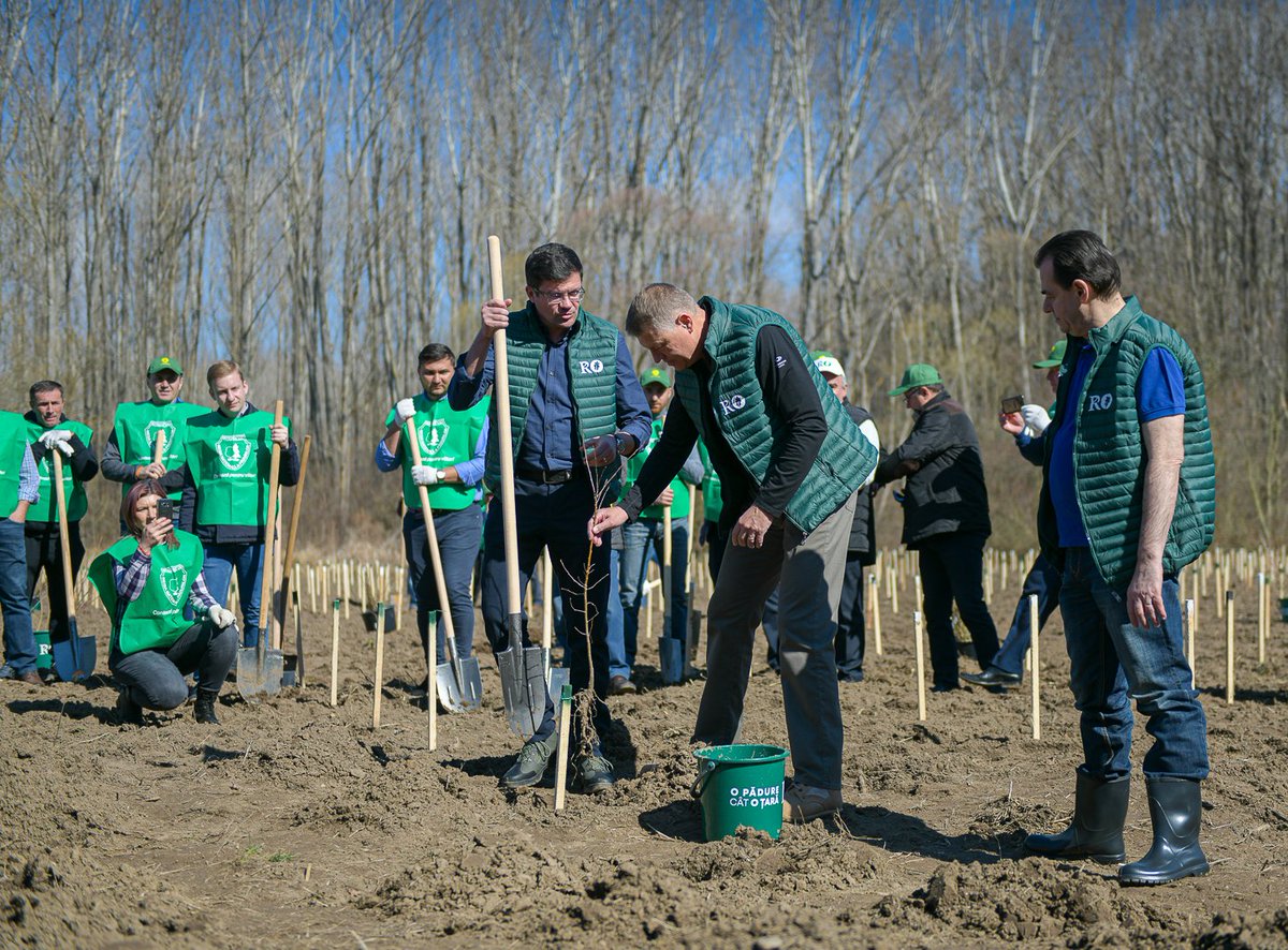 KlausIohannis's tweet photo. Campania #opadurecatotara https://t.co/OXubFGISUT
