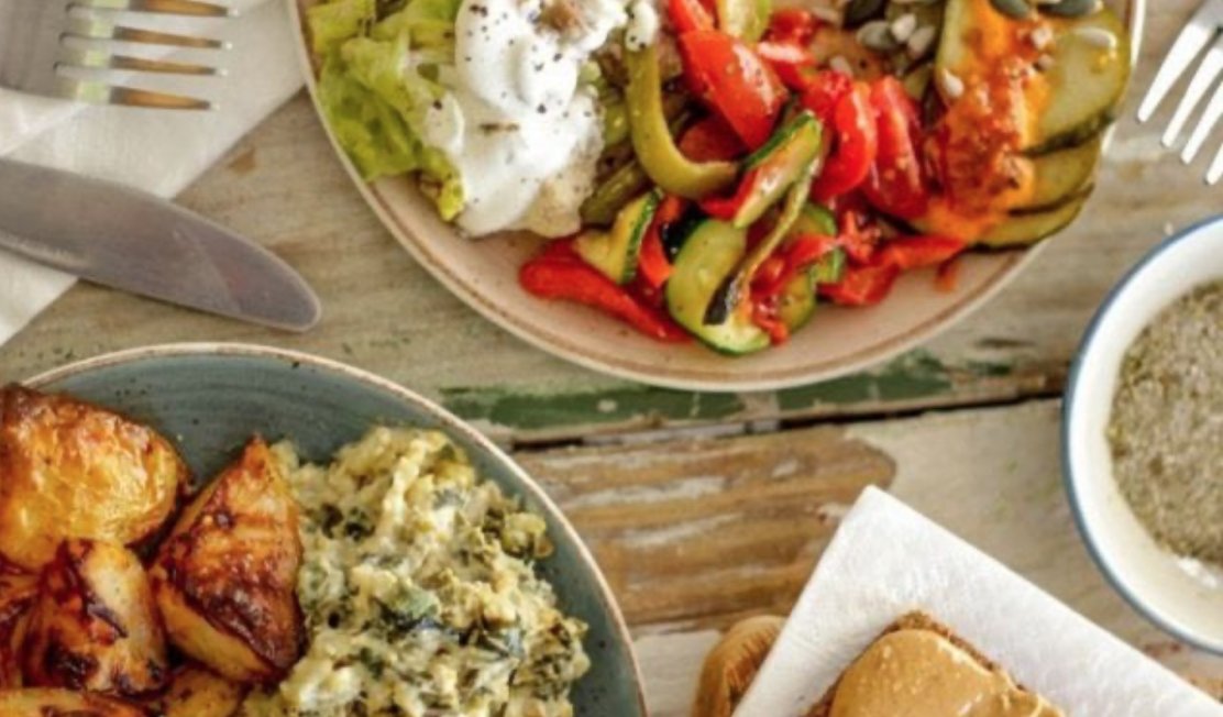 kapstadtmag's tweet photo. Wir haben einige unserer Lieblings-Buffet-Restaurants in Kapstadt zusammengestellt. Gibt es noch andere, die wir kennen sollten?
https://t.co/M3BJ4Pfodc https://t.co/jG8uqNSYFP