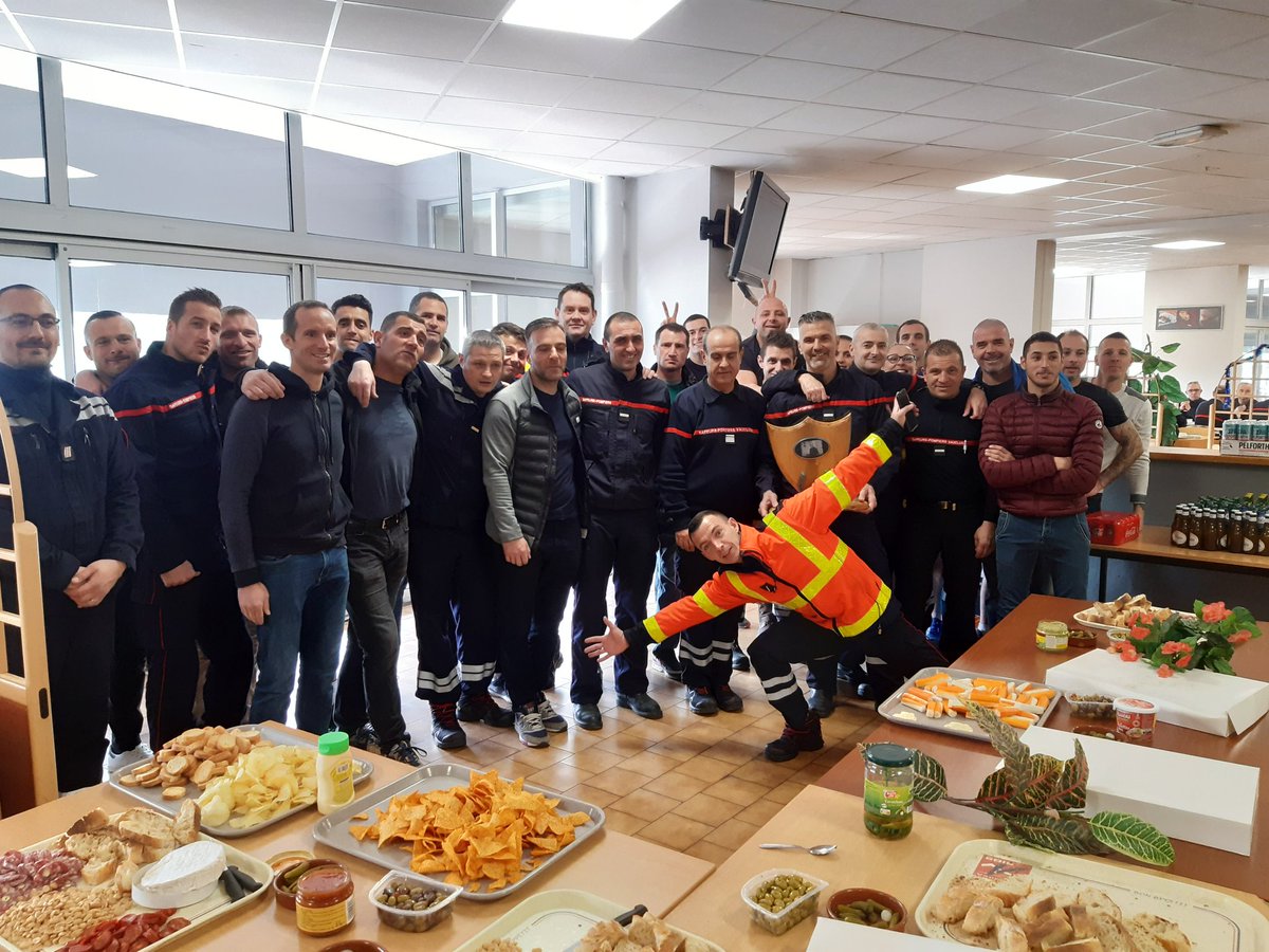 SapeursA's tweet photo. En hommage à notre collègue JC Richard, tournoi de ⚽️ ce matin. 
Beau moment de cohésion sportive !!!
Ici, c'est Avi 😉👍🚒 https://t.co/6PqFW8niXf