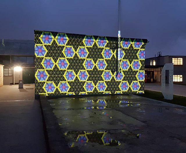 piandmash's tweet photo. Come join us at Bletchley Park for DIGITAL LIGHT: Code Makers 7 March 6-8pm. This animation is a collaboration between @sarachoudhrey and myself, including workshop drawings run by Sara and @maryam_smit.
A group of digital and calligraphy artists includi… https://t.co/b26JXHzdTW https://t.co/Aaku71ltIA