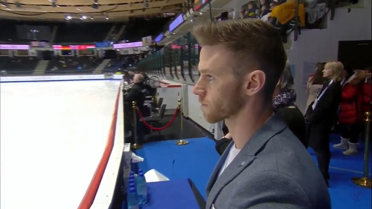 Huriye's tweet photo. Firstly, what a costume!😎Tall, elegant #ElenaKomova, (who you may remember from @cbbc #IceStars) 14, making her #WorldJFigure debut did really well, 1Loop, but landed 3Sal+2Toe combo, 2A, great Spins, her all round skating has improved hugely through this season! SP 39.11 🇬🇧👏 https://t.co/GTVyHgNfef